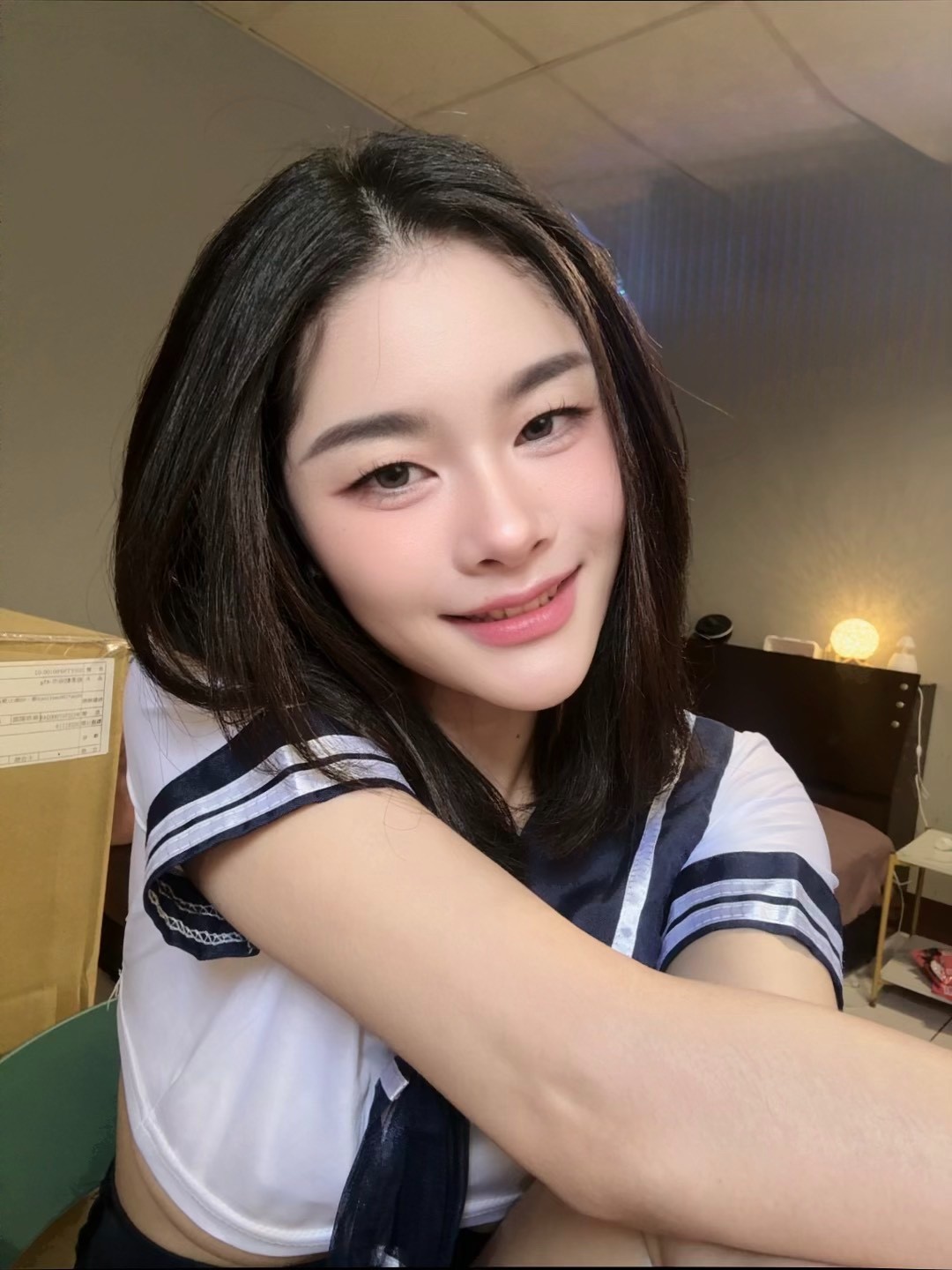 山石麻衣