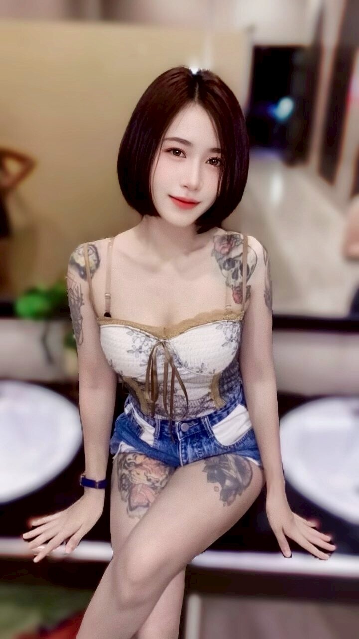 俏麗妞