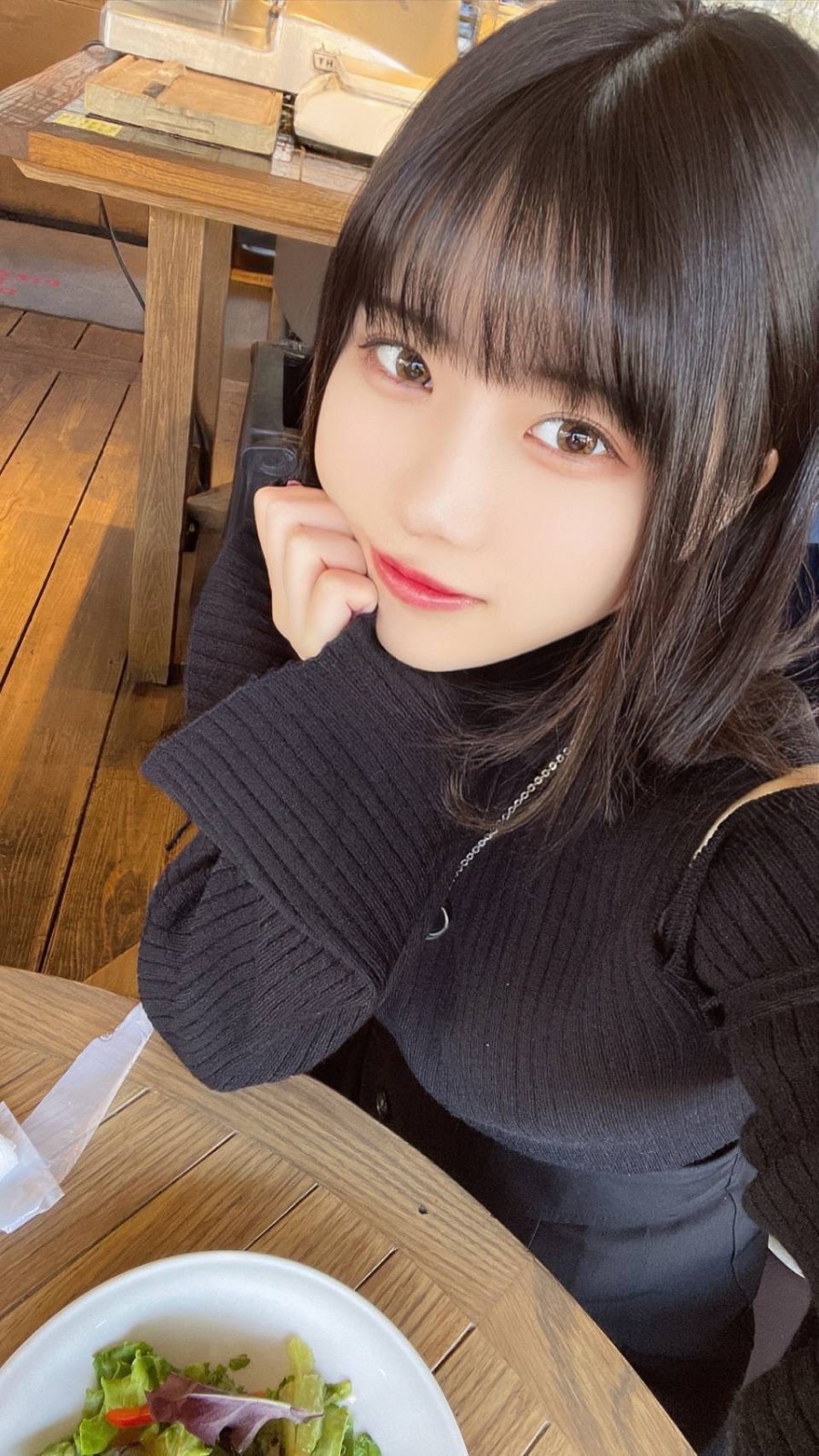 崎里緒