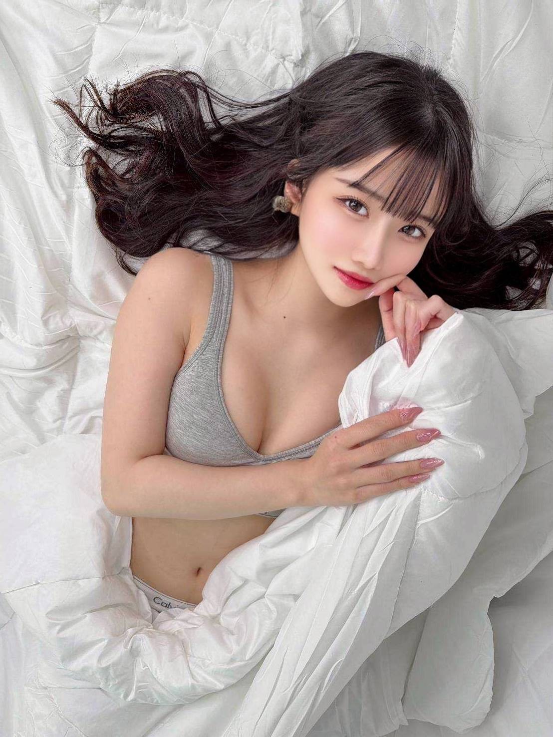 崎里緒