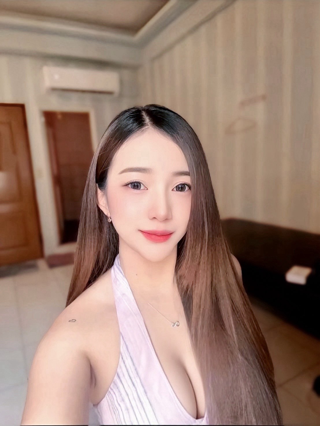 愛妮