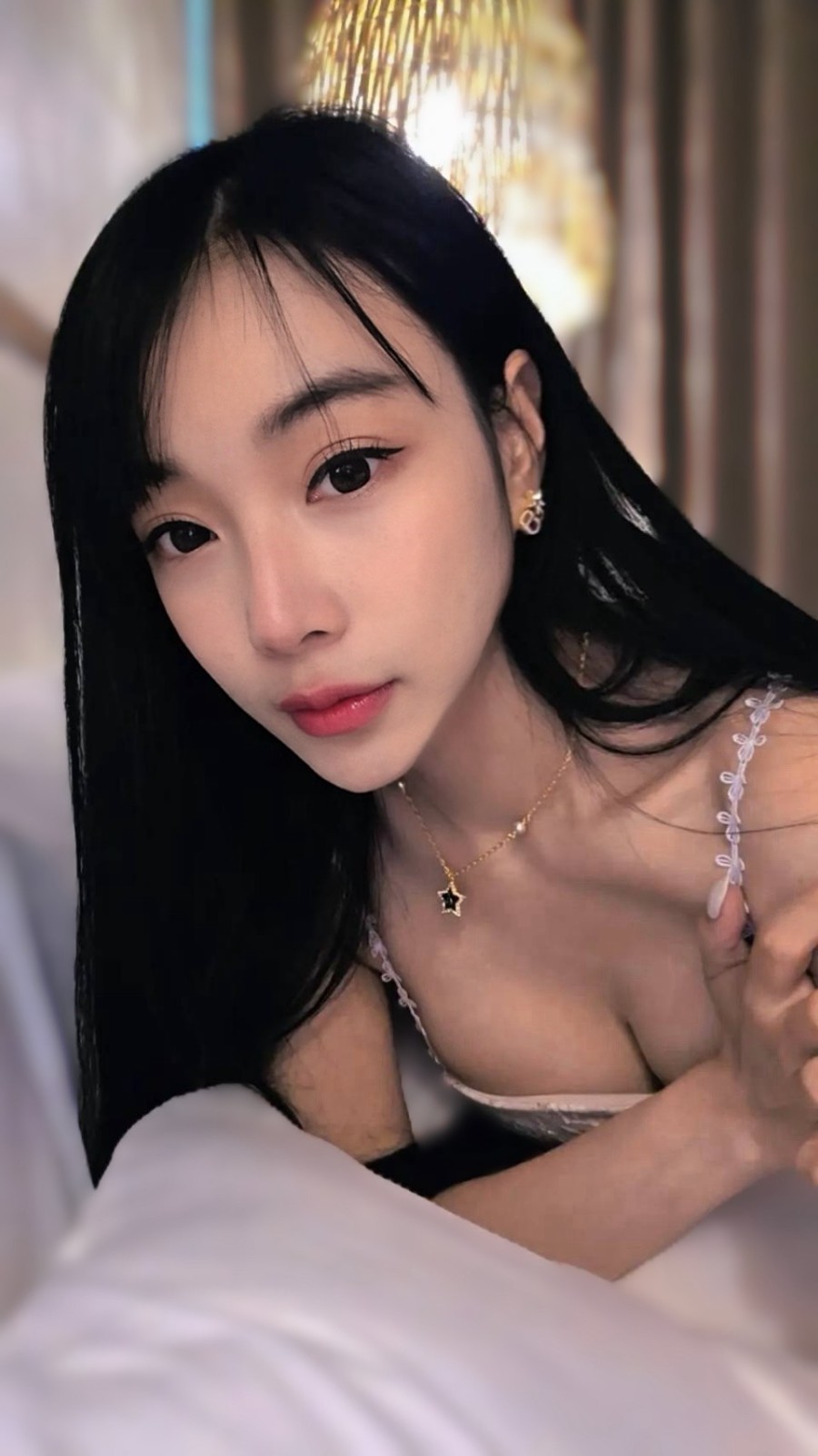 艷莉