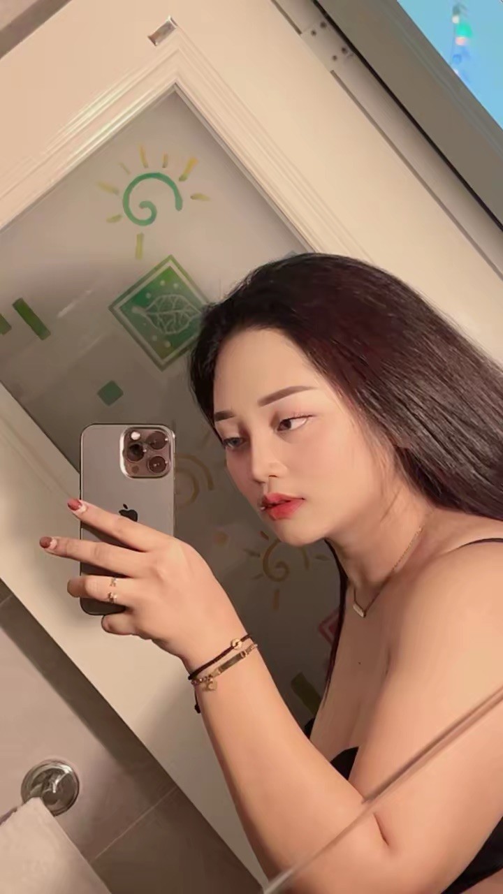 小B