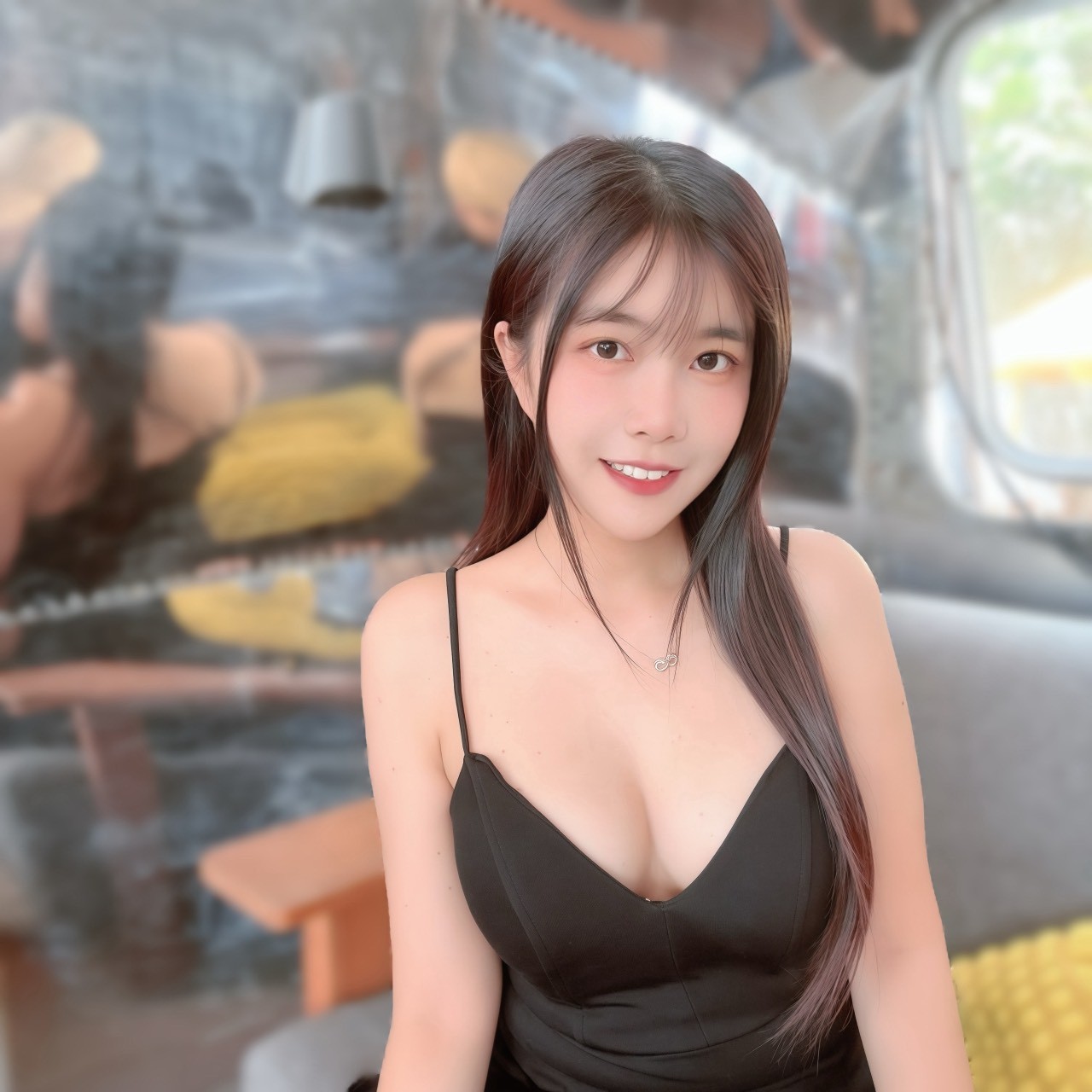 任含琳