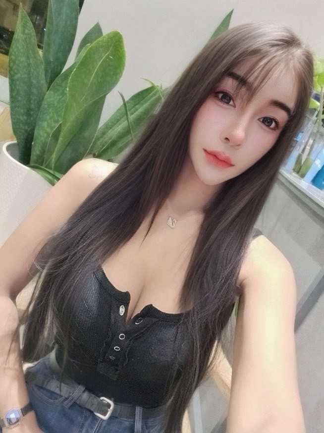 艾蜜