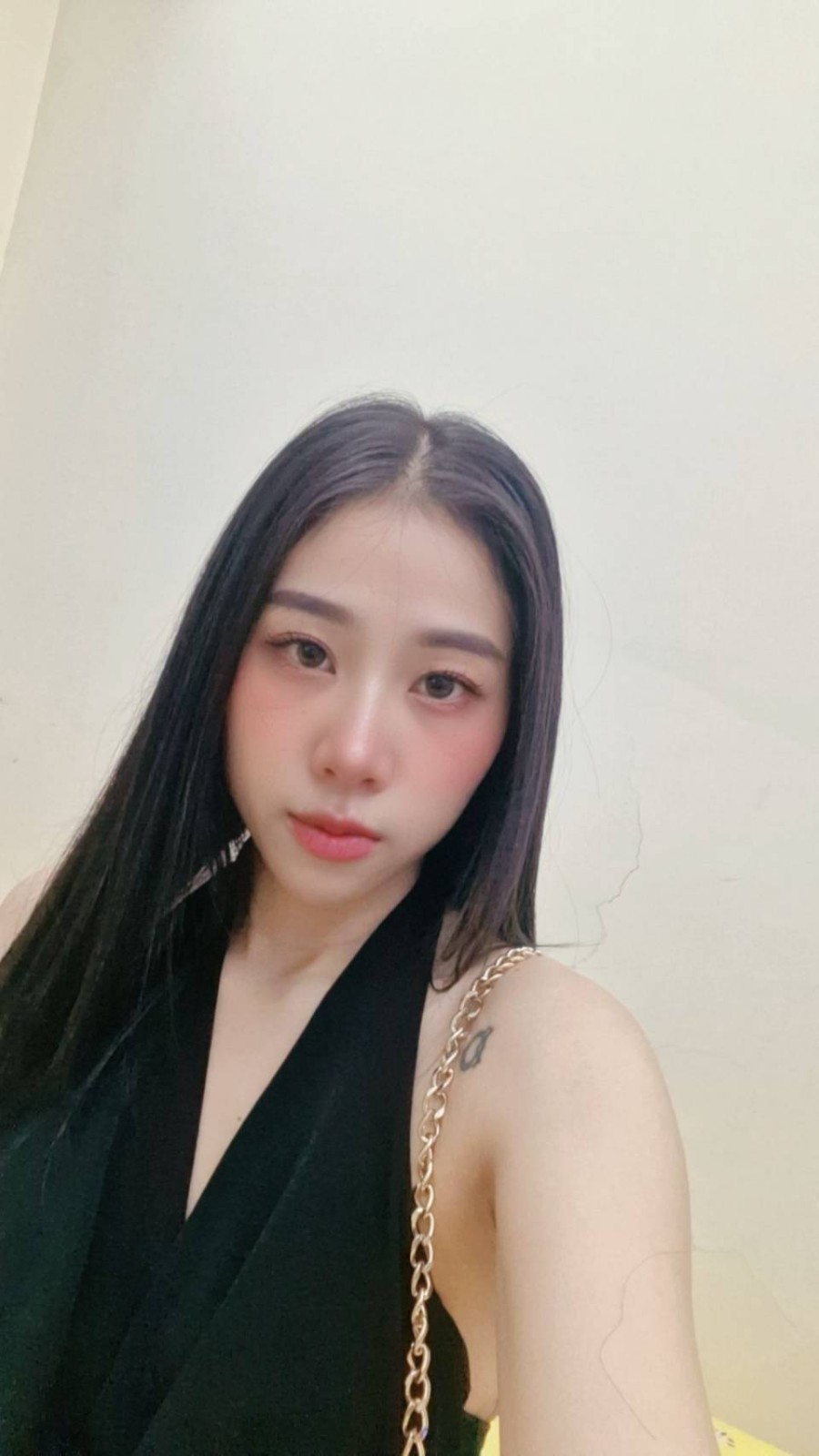 佐伯奈奈