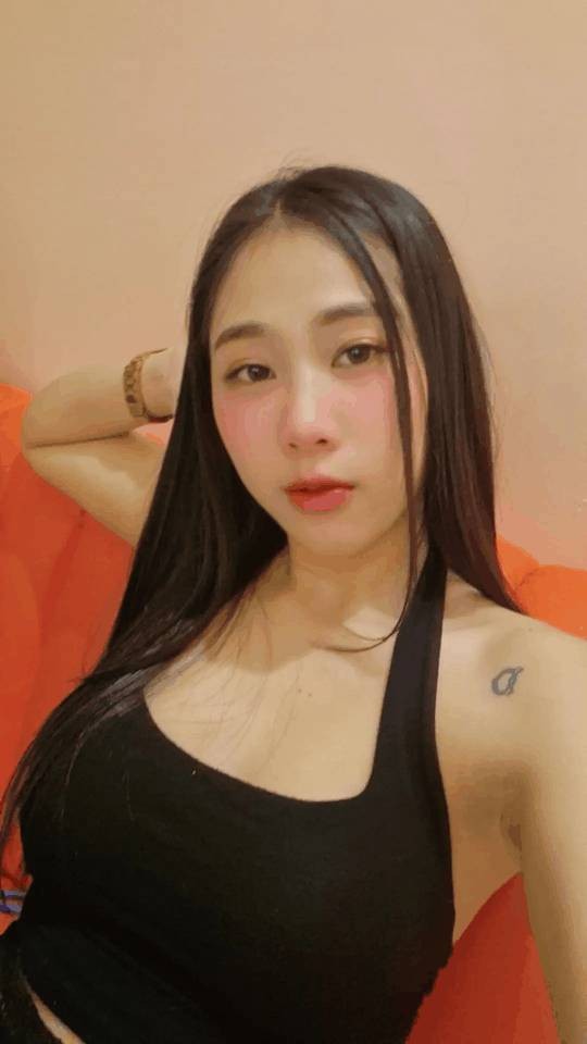 佐伯奈奈