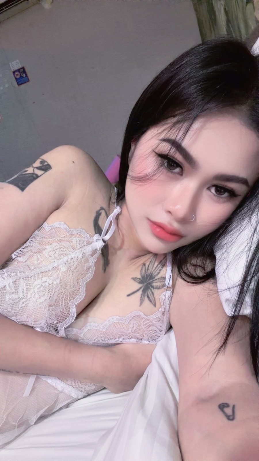 洛妍