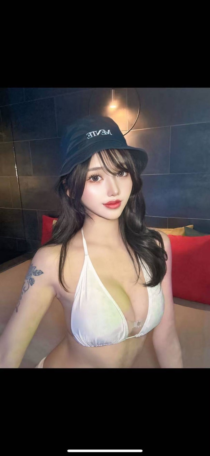 佳依結