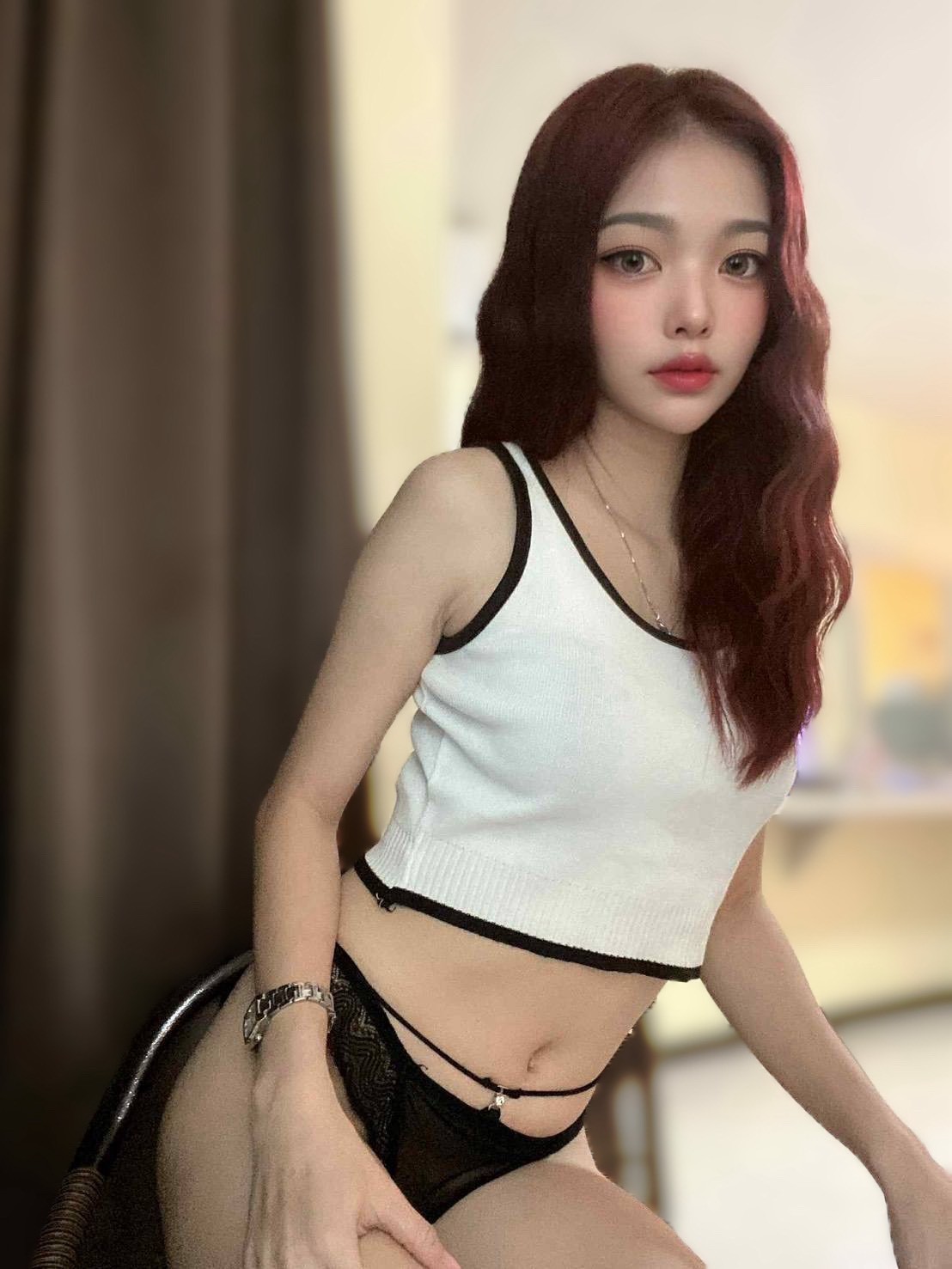 諾諾