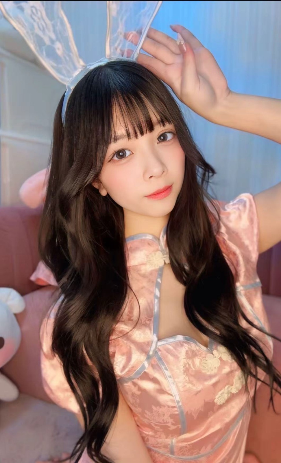 筒井絢美.