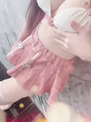 沈月