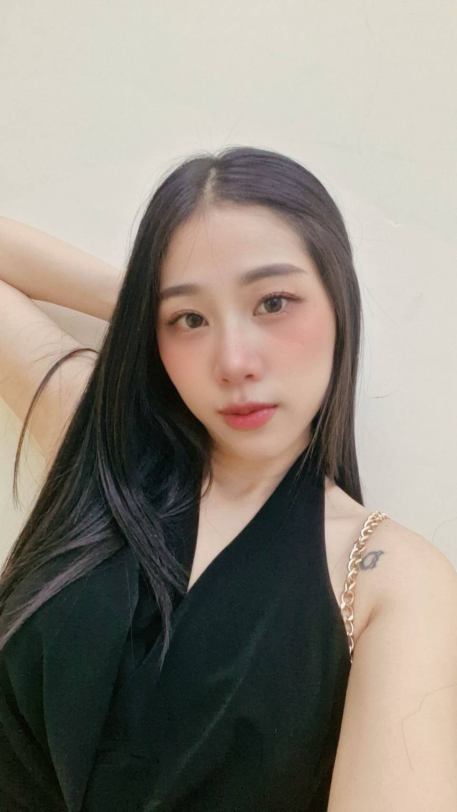 佐伯奈奈