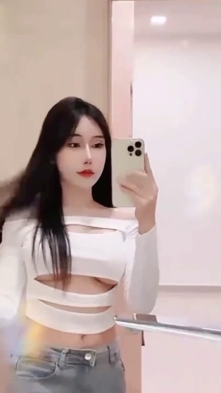 李彩英