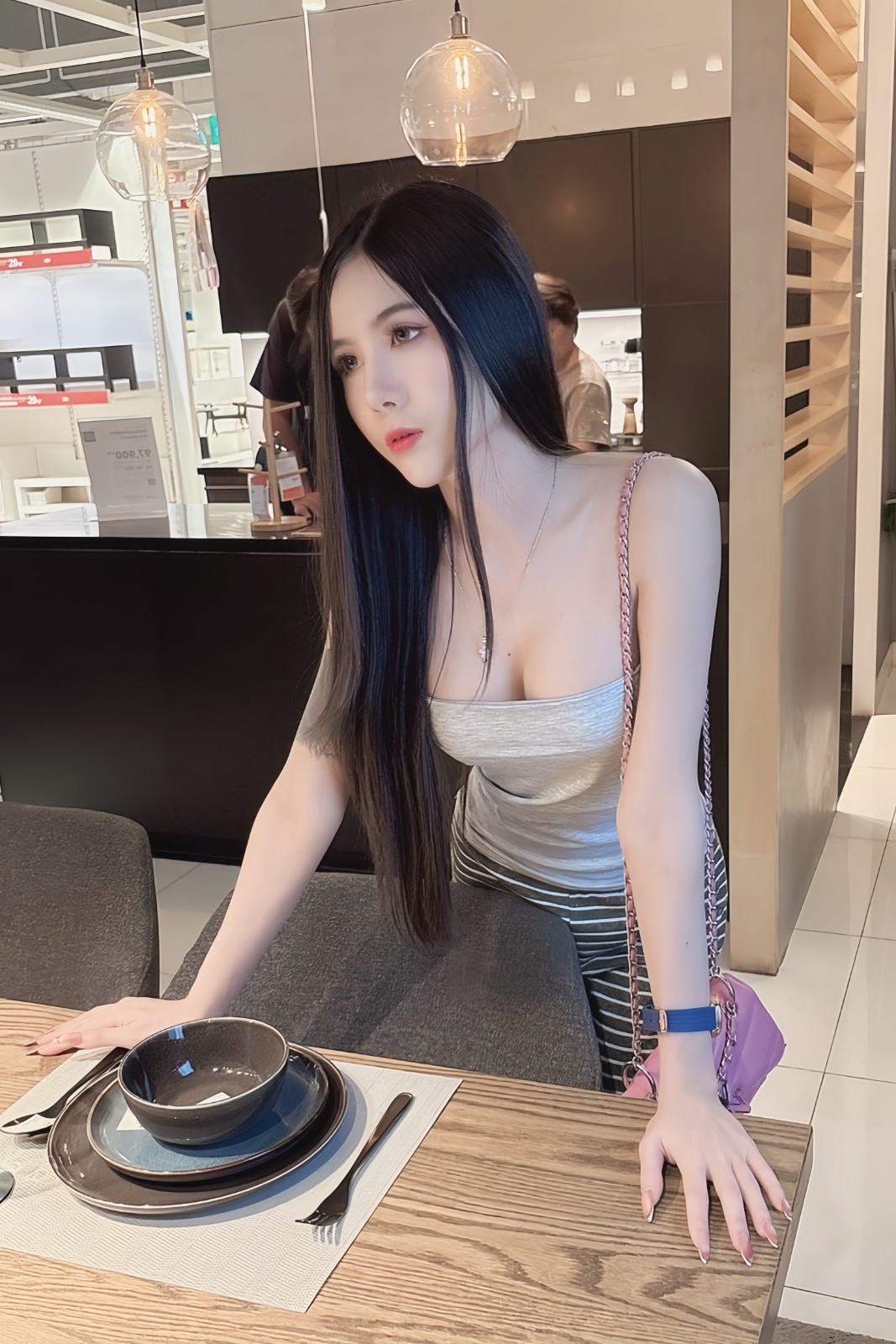 允兒
