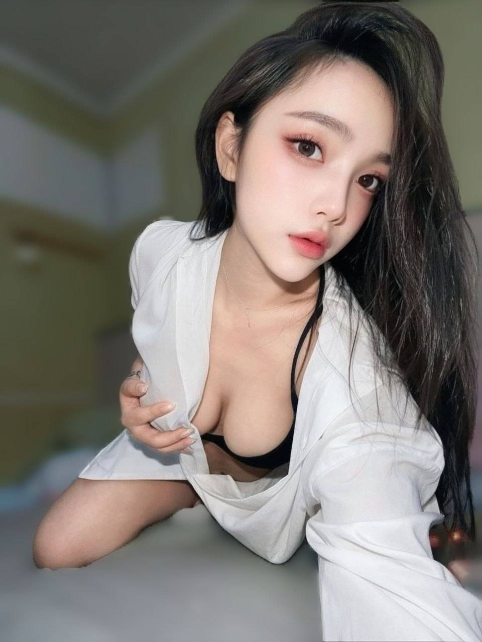 舔媚