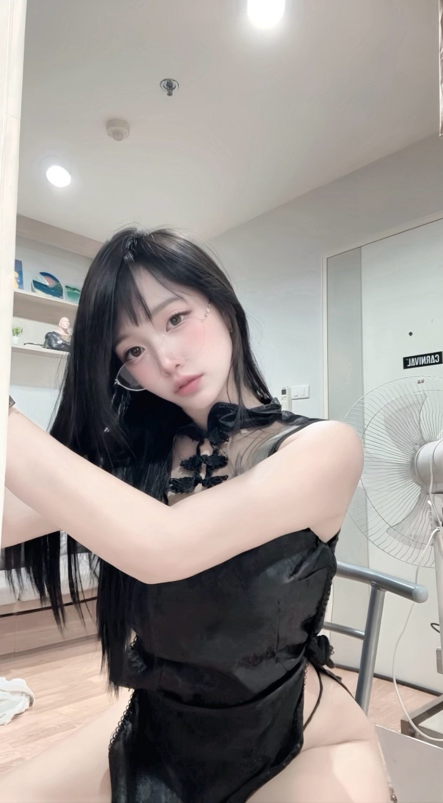柒柒