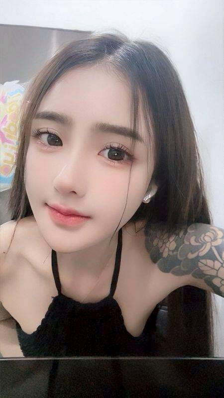 梁芸菲