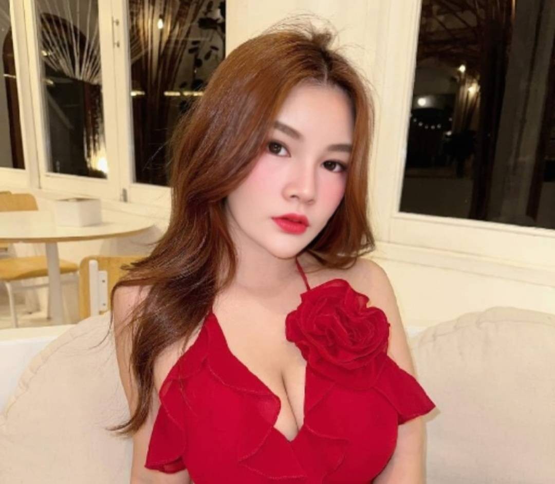 美竹玲